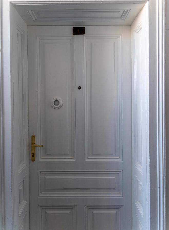 City Appartement Wagram Am Hauptbahnhof Sankt Poelten Esterno foto